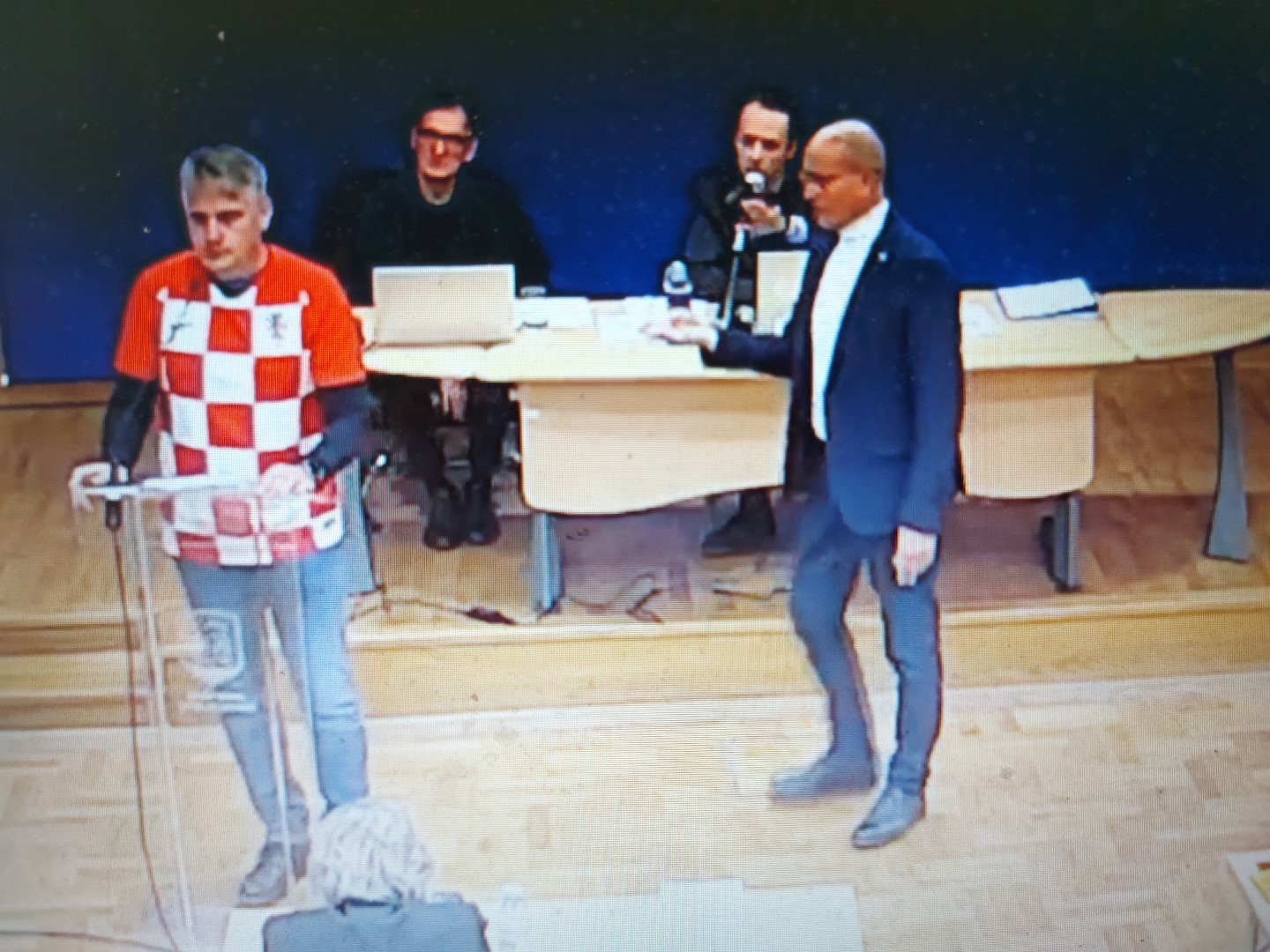 Komentar: Je li „kockasti“ Galović odjenuo pravi dres ili ga nose umaški vladajući vijećnici?